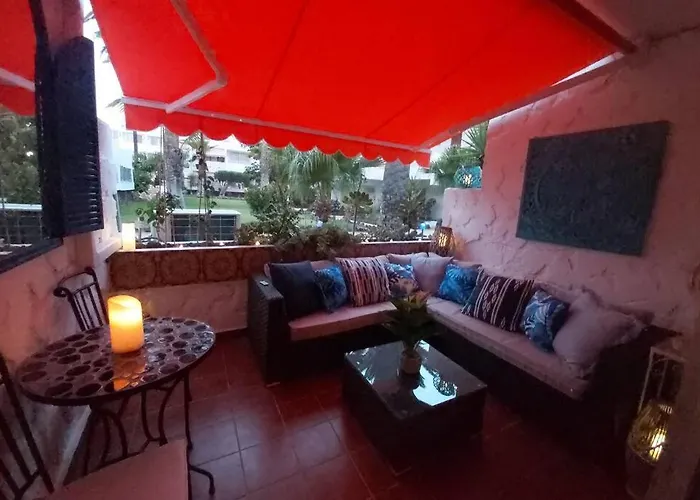 Tropical Garden View With Pool Apartamento