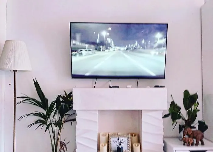 Tropical Garden View With Pool Apartamento *