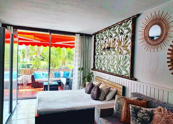 Tropical Garden View With Pool Apartamento