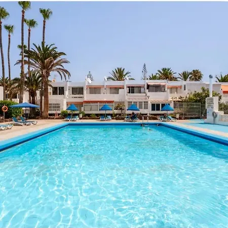 Tropical Garden View With Pool Apartamento *