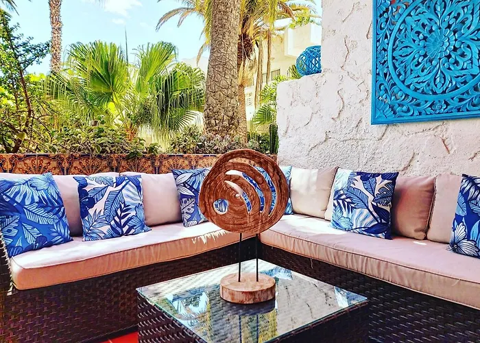 Tropical Garden View With Pool Apartman *